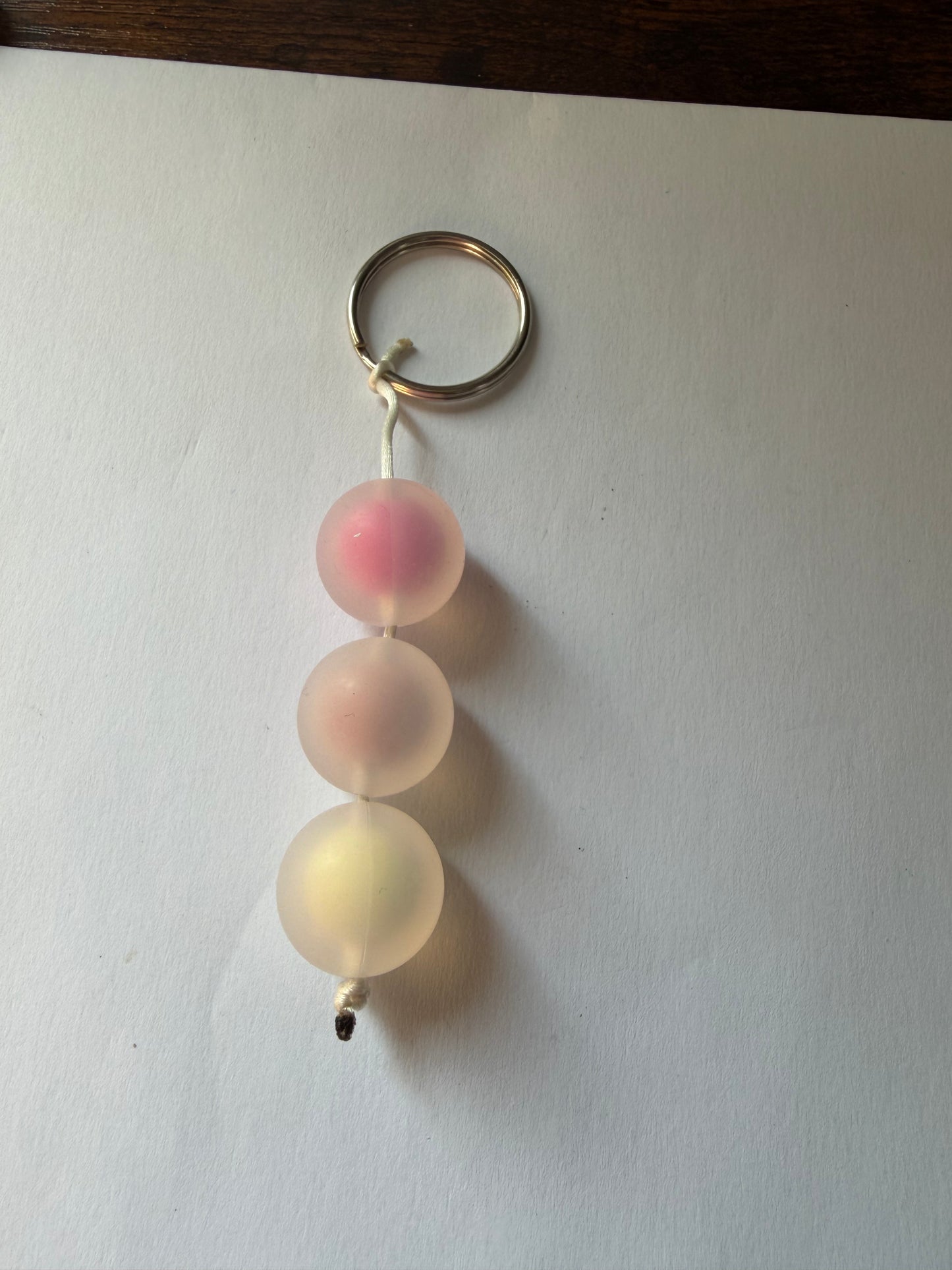 Zipper pulls