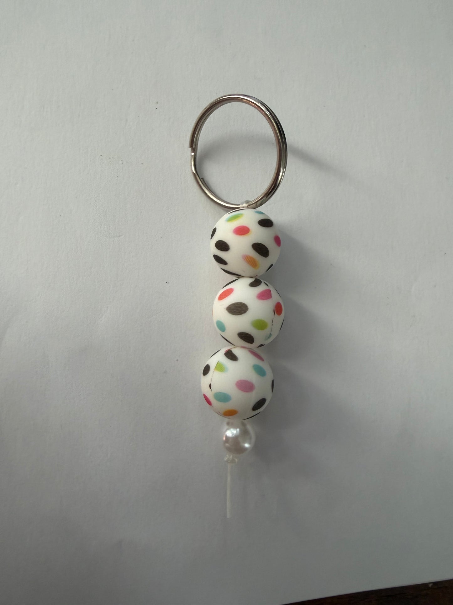Zipper pulls