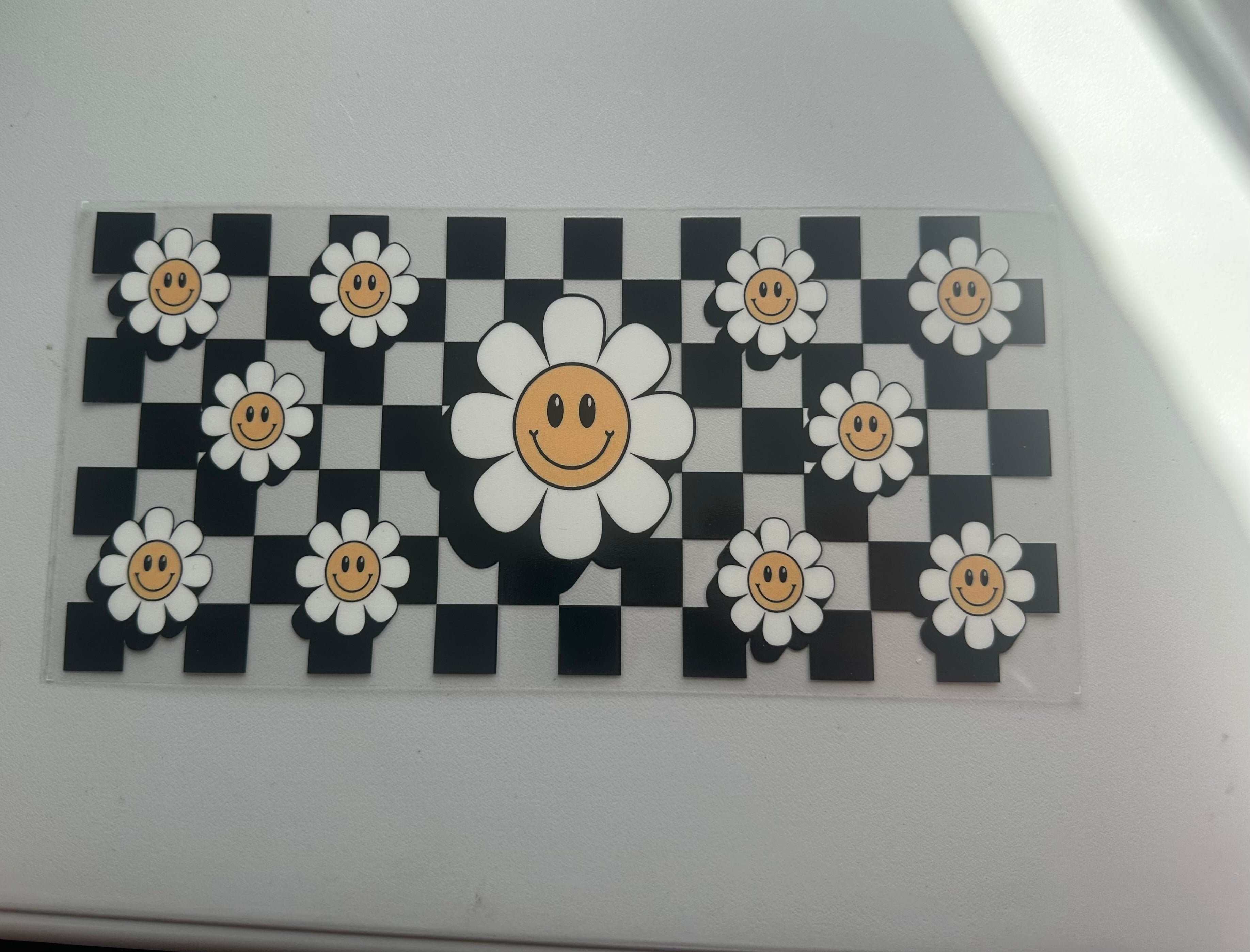 Black plaid with daisies